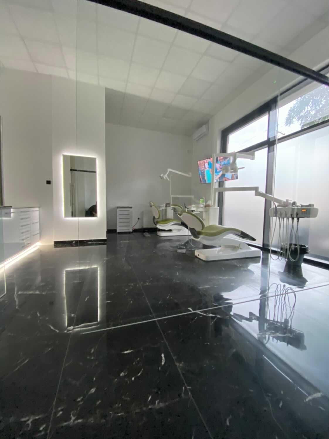 Tim stručnjaka - ART OF SMILE DSD - Stomatolog Novi Sad